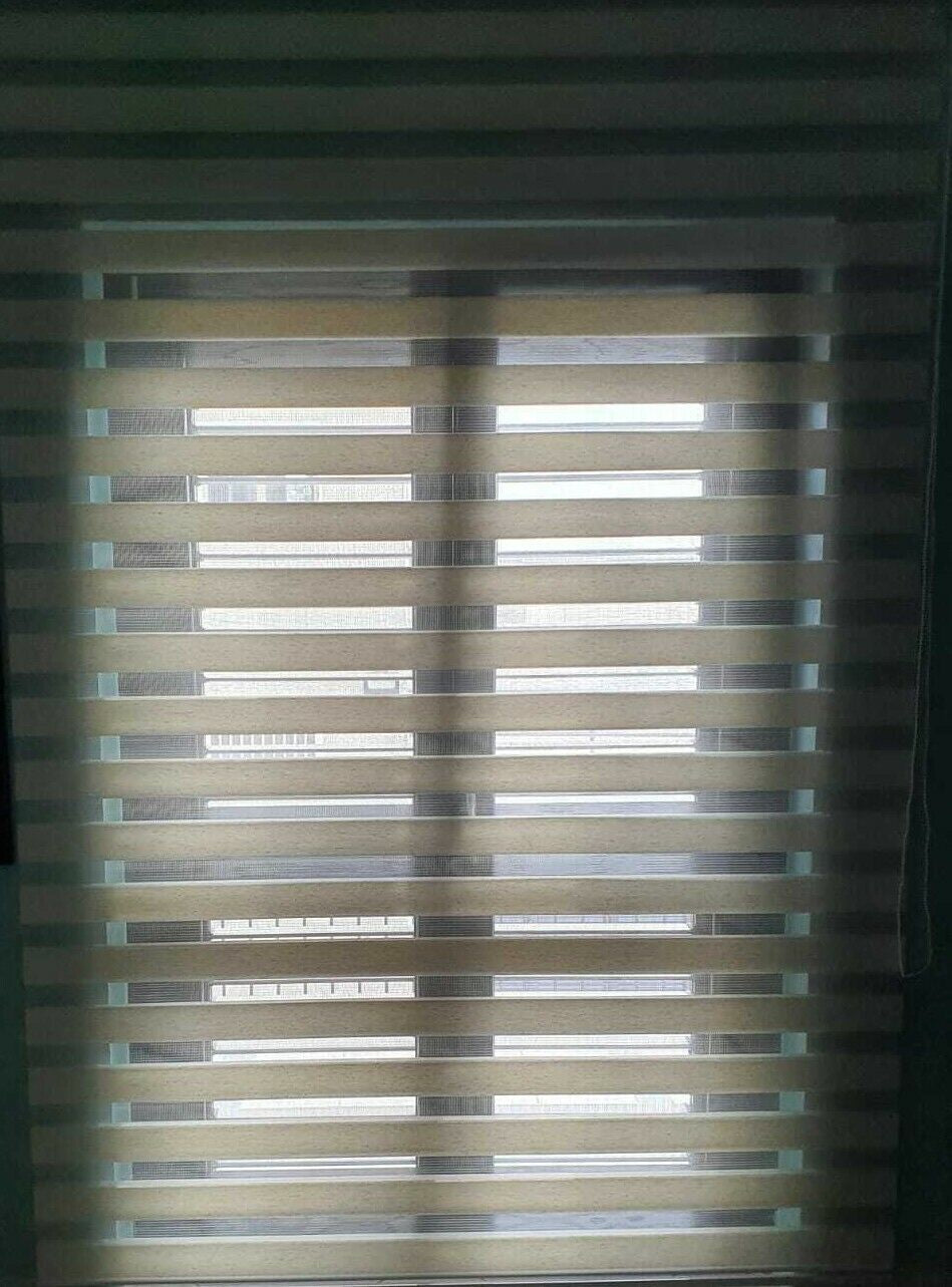 TENDA a RULLO DAY E NIGHT GIORNO E NOTTE COPRENTE COMANDO CATENELLA LINEA ORO